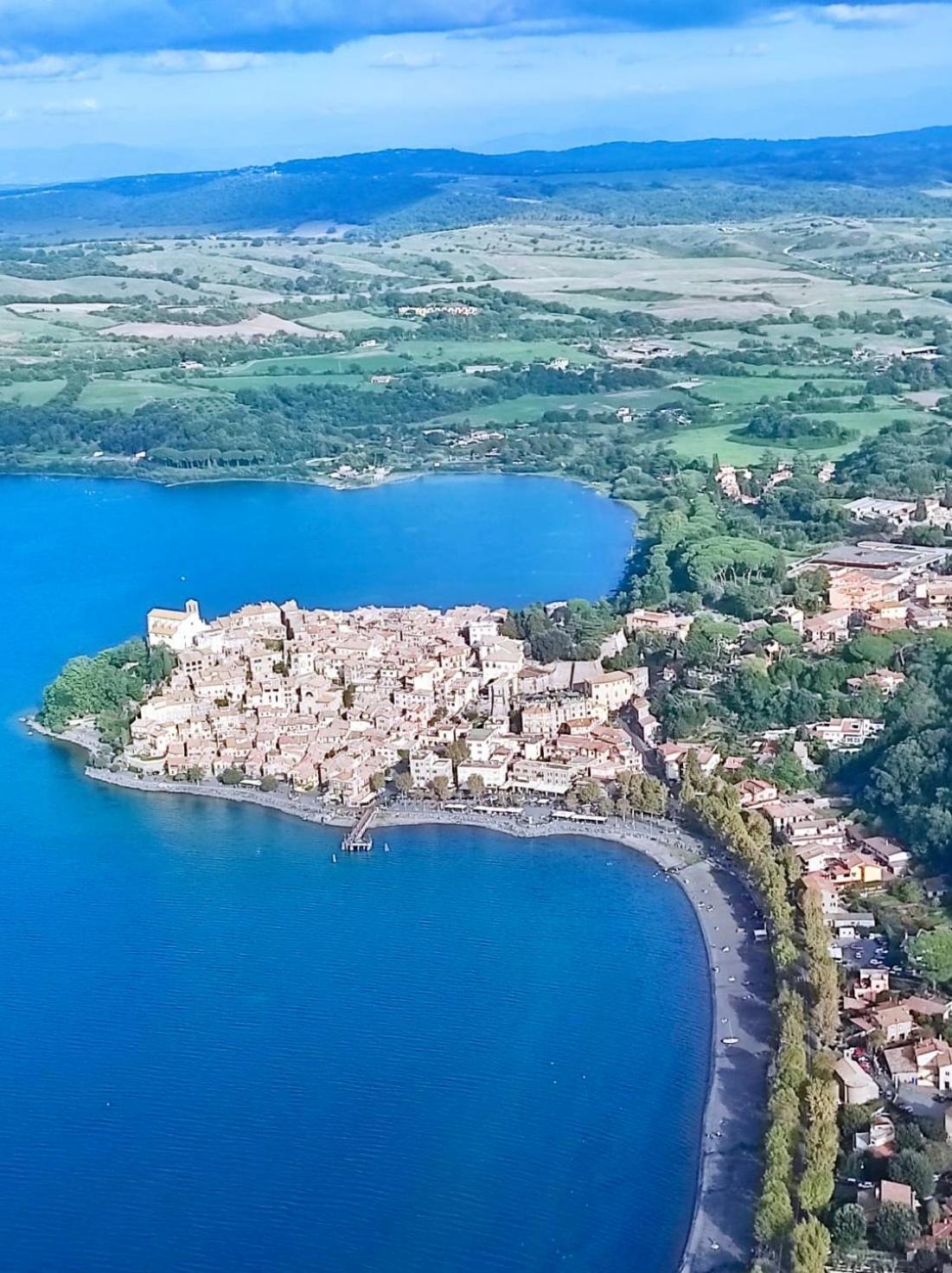 Appartamento Tra Il Borgo E Il Lago Анґуїллара-Сабація Екстер'єр фото